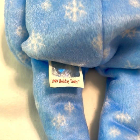 Ty Beanie 1999 Holiday Teddy - Picture 3 of 4